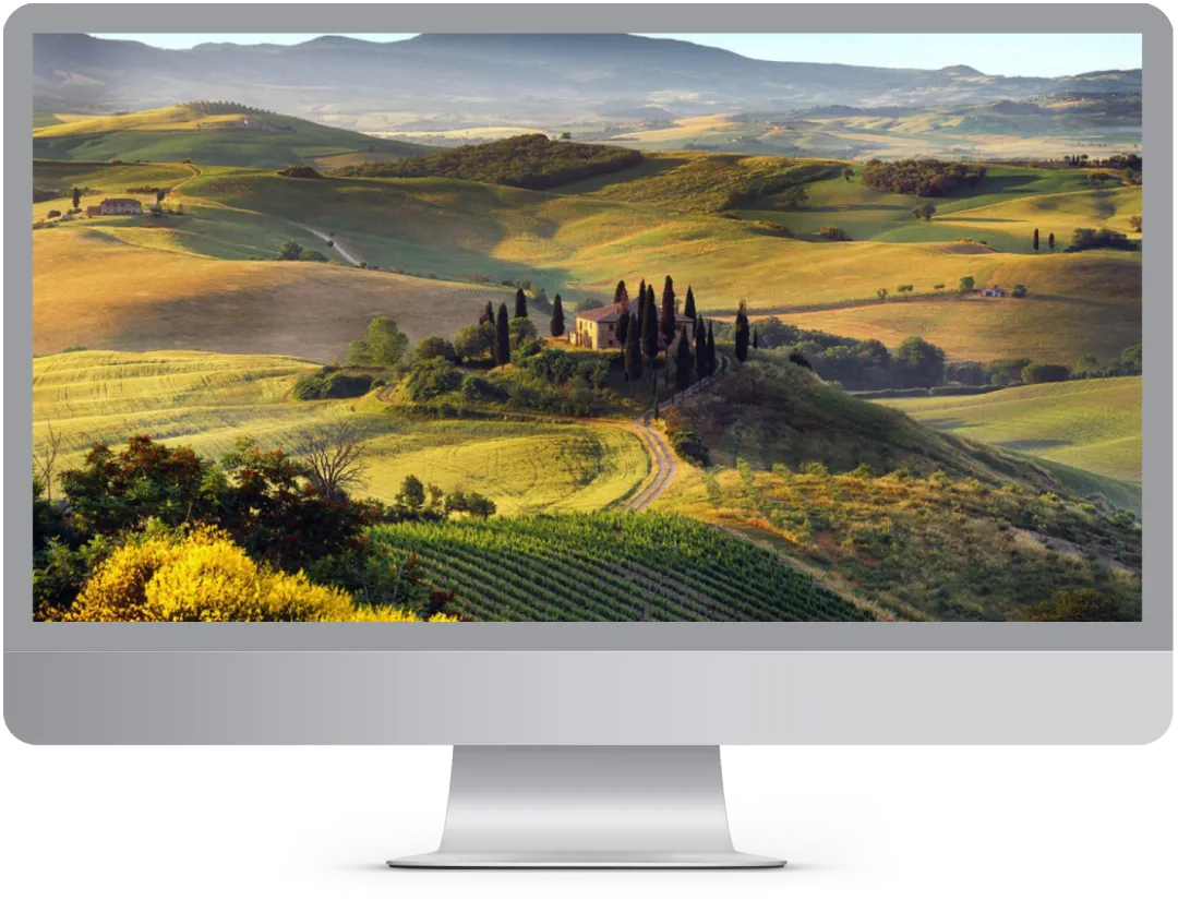Computer con Immagine della Toscana, creazione siti web in Toscana