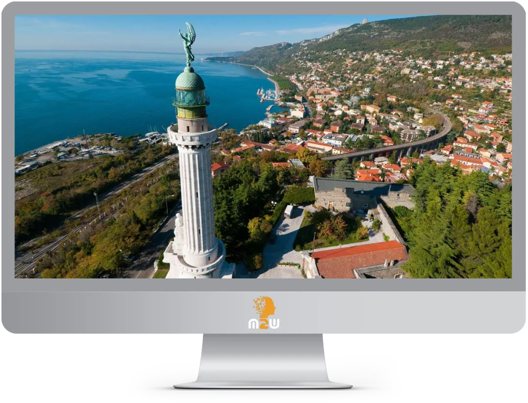 Computer con Immagine di Trieste, creazione siti web a Trieste